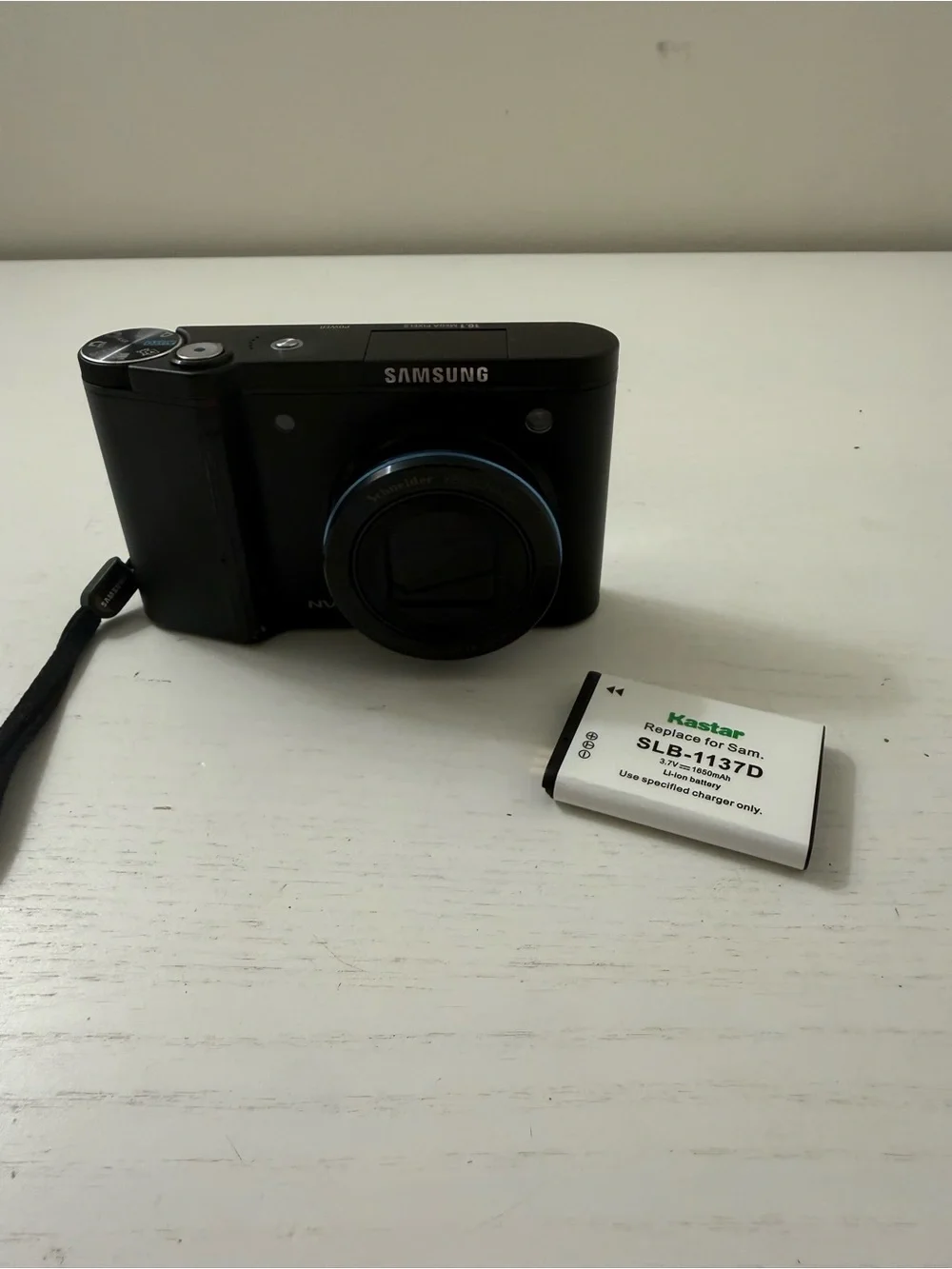 Samsung NV11 10.1 Megapixels Digital Camera Tested Works